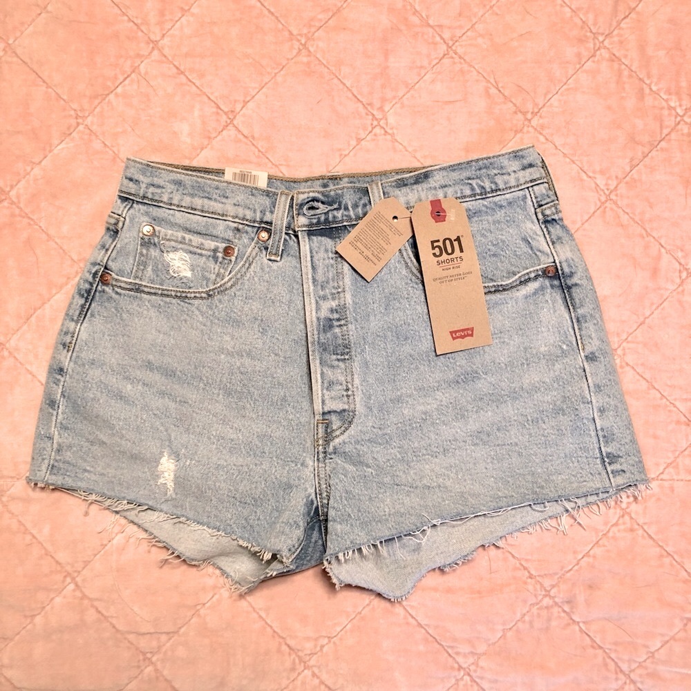 NWT Levi’s 501 High Rise women’s shorts